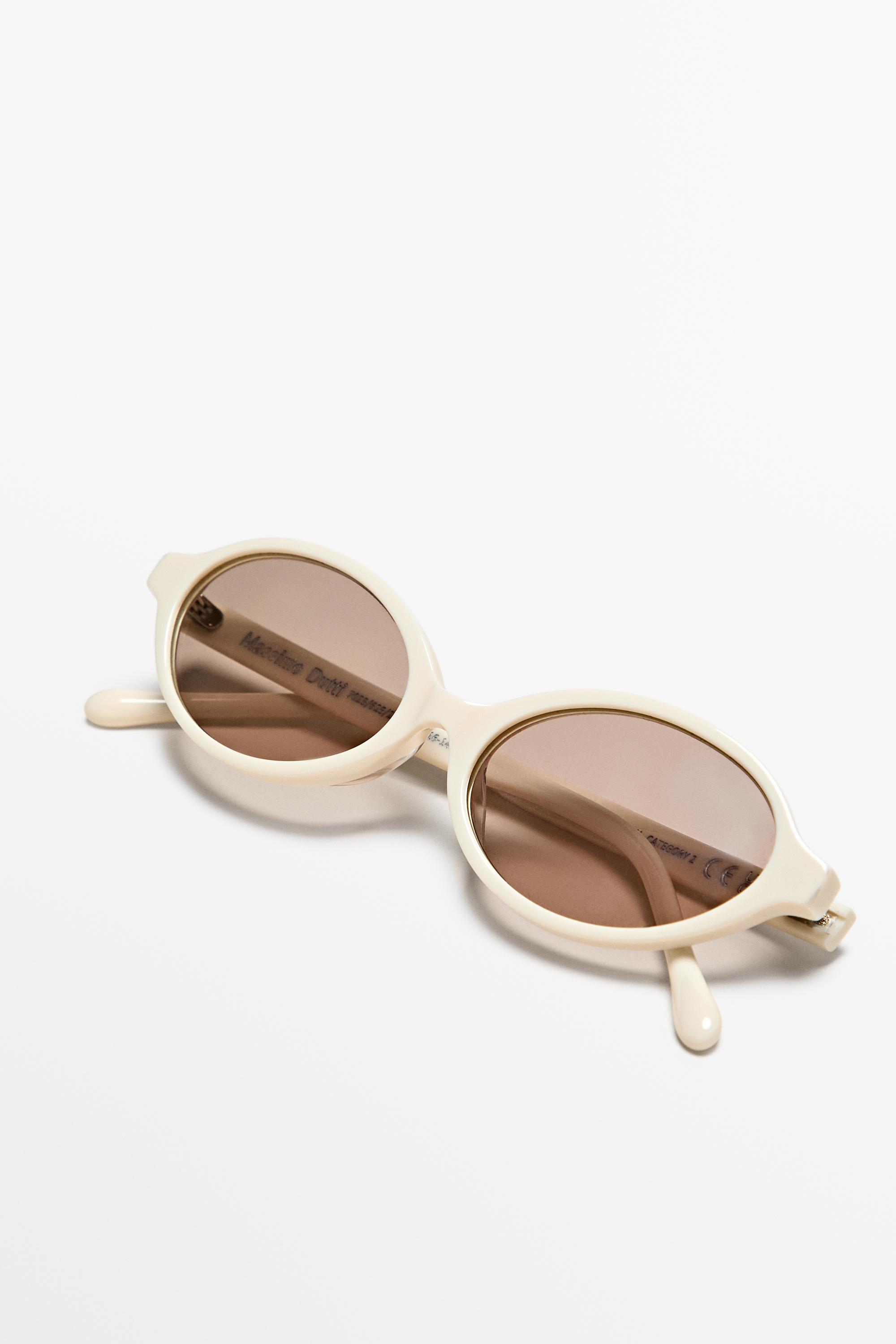 Petites lunettes de soleil